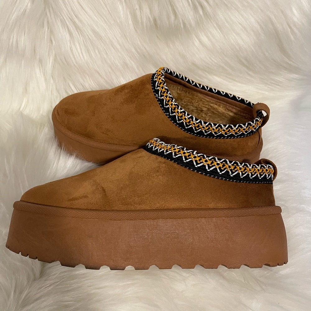 Mudd Clogs. Worn once…